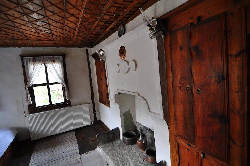 Haci Sakirler Konagi Mudurnu Quarto foto